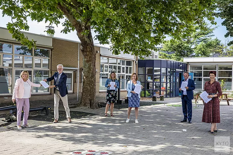 Huis van de Buurt Honselersdijk weer een stap dichterbij