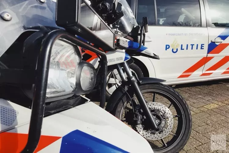 Scooterrijdster aangereden, bestuurder aangehouden