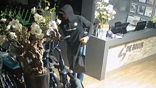 Gezocht: Diefstal uit schuur Honselersdijk