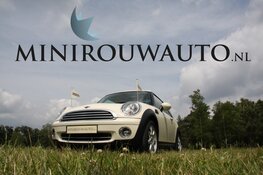 's Werelds eerste rouwauto met externe speakers voor een muzikale, persoonlijke laatste rit