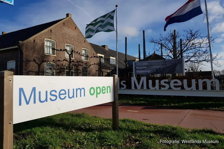 Gemeente Westland schenkt drie kunstwerken aan Westlands Museum