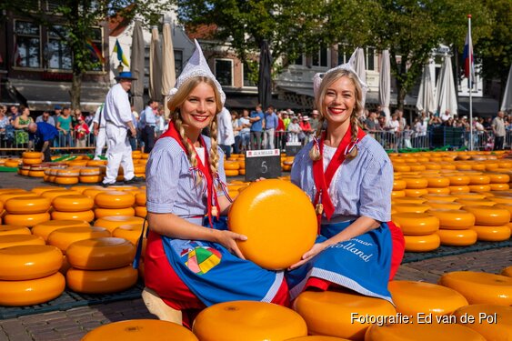 Alkmaar luidt met Karsu het Hollandse kaasmarktseizoen in
