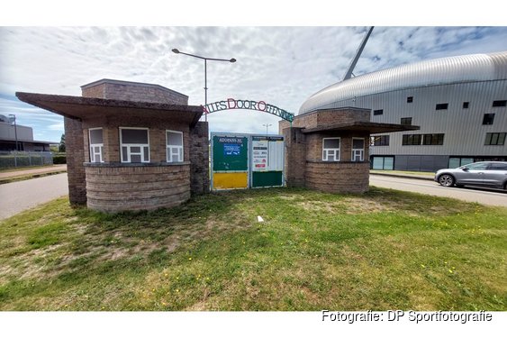 ADO Den Haag blijft in crisis, Jong AZ wint ruim