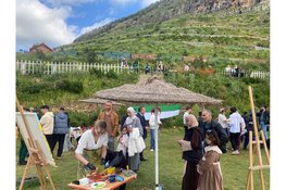 Van het Westland naar Algerije: kunstenaar Elise Eekhout exposeert op internationaal podium