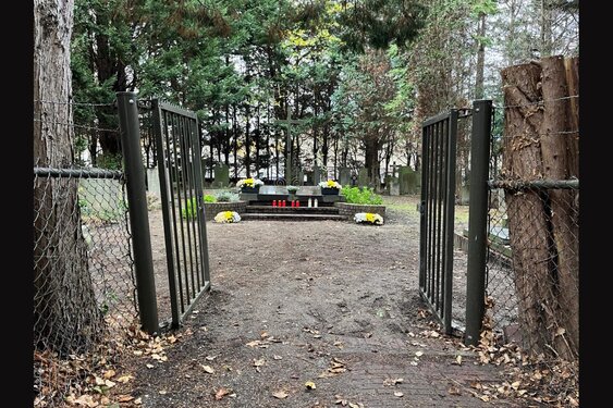 R.K. Begraafplaats aan de Dijkweg in Naaldwijk: allerlaatste Allerzielen